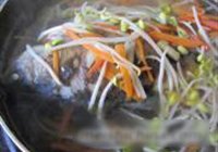 豆芽鲫鱼汤的做法 步骤15