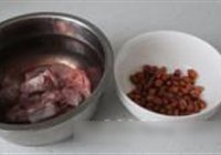 花生豆豉蒸排骨的做法 步骤1
