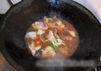 草鱼烧茨菇的做法 步骤7