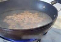 双椒滑炒兔肉的做法 步骤7