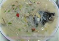 金针菇粉丝鱼头汤的做法 步骤14