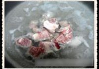 蒜蓉豆豉蒸排骨的做法 步骤2