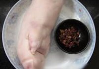 花椒猪蹄儿的做法 步骤1