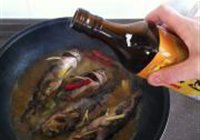 家常炖黄骨鱼的做法 步骤7