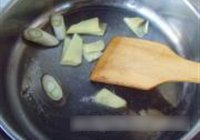 梅干菜烧平鱼的做法 步骤3