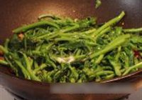 炝炒白油菜尖的做法 步骤5