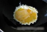 杏鲍菇番茄炒蛋的做法 步骤6