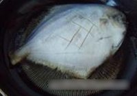 梅干菜烧平鱼的做法 步骤2