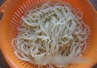 芸豆洋葱炒面的做法 步骤4