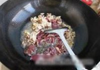农家酸辣鸡杂的做法 步骤5
