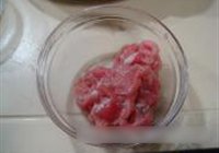 香菇肉片烧白菜的做法 步骤3