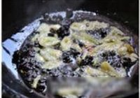 豆豉辣椒火焙鱼的做法 步骤4