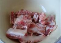 炖排骨的做法 步骤1