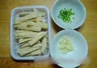 牛肉腐竹粉丝的做法 步骤3