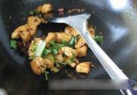 麻辣鸡块的做法 步骤8