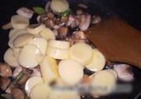 玉子烩蘑菇的做法 步骤7
