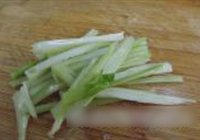 鱿鱼三丝的做法 步骤5