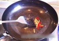 蒜苔腊肉的做法 步骤2