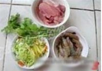 辣白菜冻豆腐锅的做法 步骤3