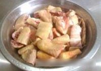 三杯鸡的做法 步骤1