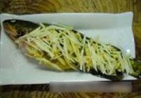 清蒸黄颡鱼的做法 步骤4