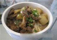 港式牛腩面的做法 步骤6