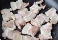 鱼香白菜粉皮的做法 步骤3
