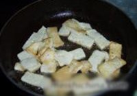 香辣肉末烧豆腐的做法 步骤4