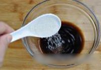鱼香白菜粉皮的做法 步骤2