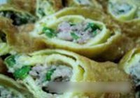 香酥肉菜蛋卷的做法 步骤6