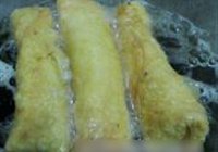 香酥肉菜蛋卷的做法 步骤4