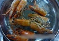 酥皮烤大虾的做法 步骤5