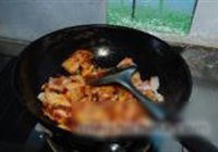蒜苗回锅肉的做法 步骤6