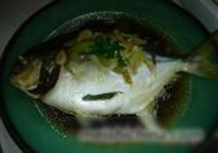 清蒸金鲳鱼的做法 步骤4