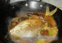 红烧银鲳鱼的做法 步骤5