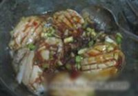 XO酱鲍鱼煲仔饭的做法 步骤7