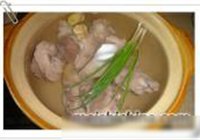 砂锅筒子骨的做法 步骤4