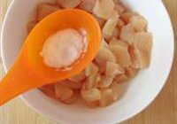 芝麻蒜香鸡丁的做法 步骤3