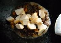 梅菜芋头红烧肉的做法 步骤9
