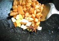 梅菜芋头红烧肉的做法 步骤5