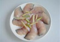 蚝油鱼片的做法 步骤4