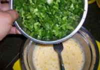 芹菜炒蛋的做法 步骤4