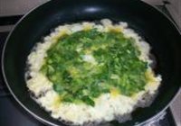 芹菜炒蛋的做法 步骤5