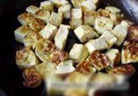 香菇烧豆腐的做法 步骤2