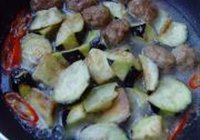 肉丸茄子煲的做法 步骤10