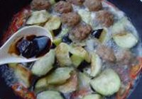 肉丸茄子煲的做法 步骤11