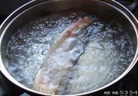 肥猪肉焖炭步芋头的做法 步骤1
