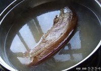 肥猪肉焖炭步芋头的做法 步骤6