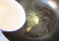 蛋蓉鲜鱼羮的做法 步骤7