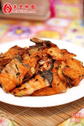 香煎三文鱼骨